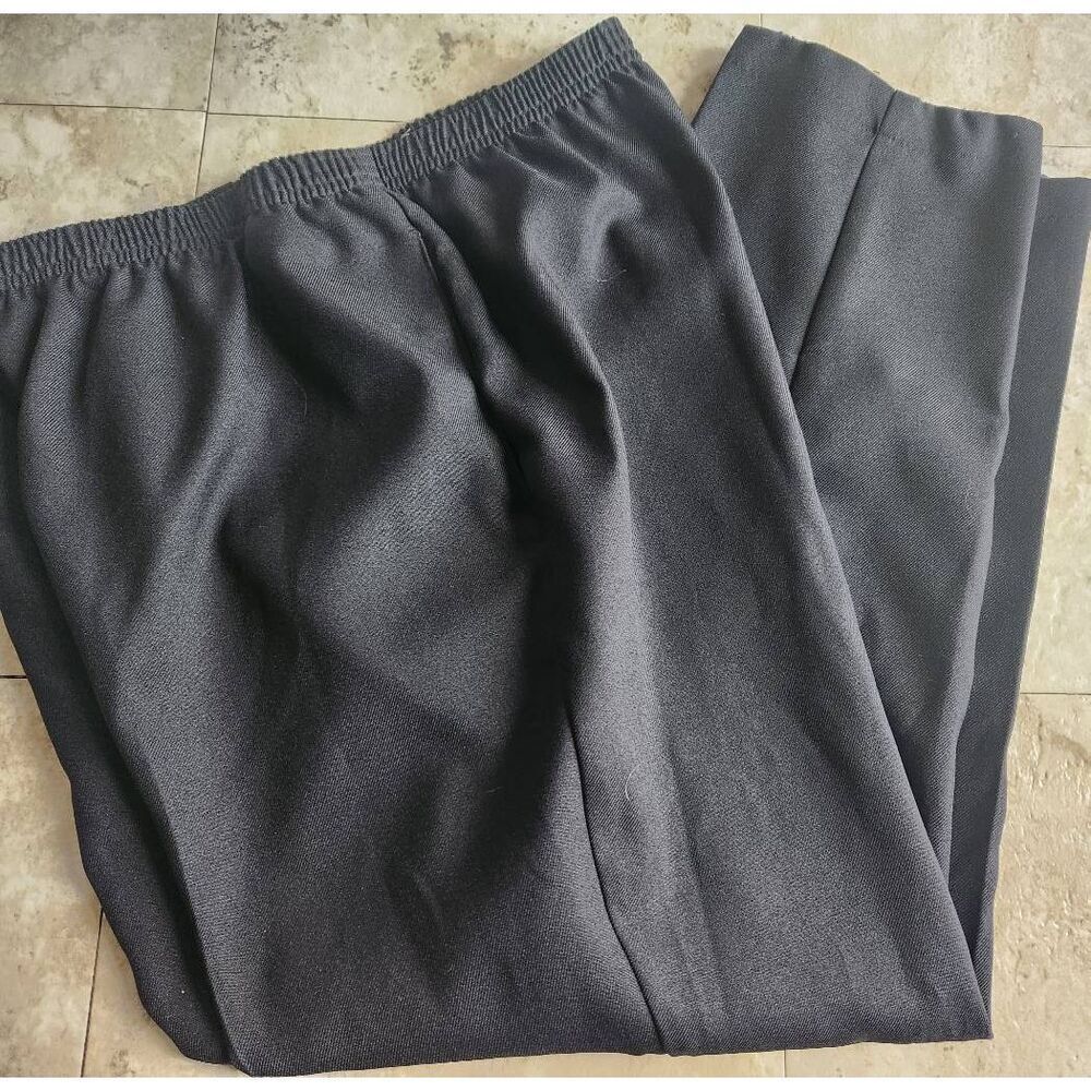 P11  White Stag black polyester dress pants with elastic waist petite